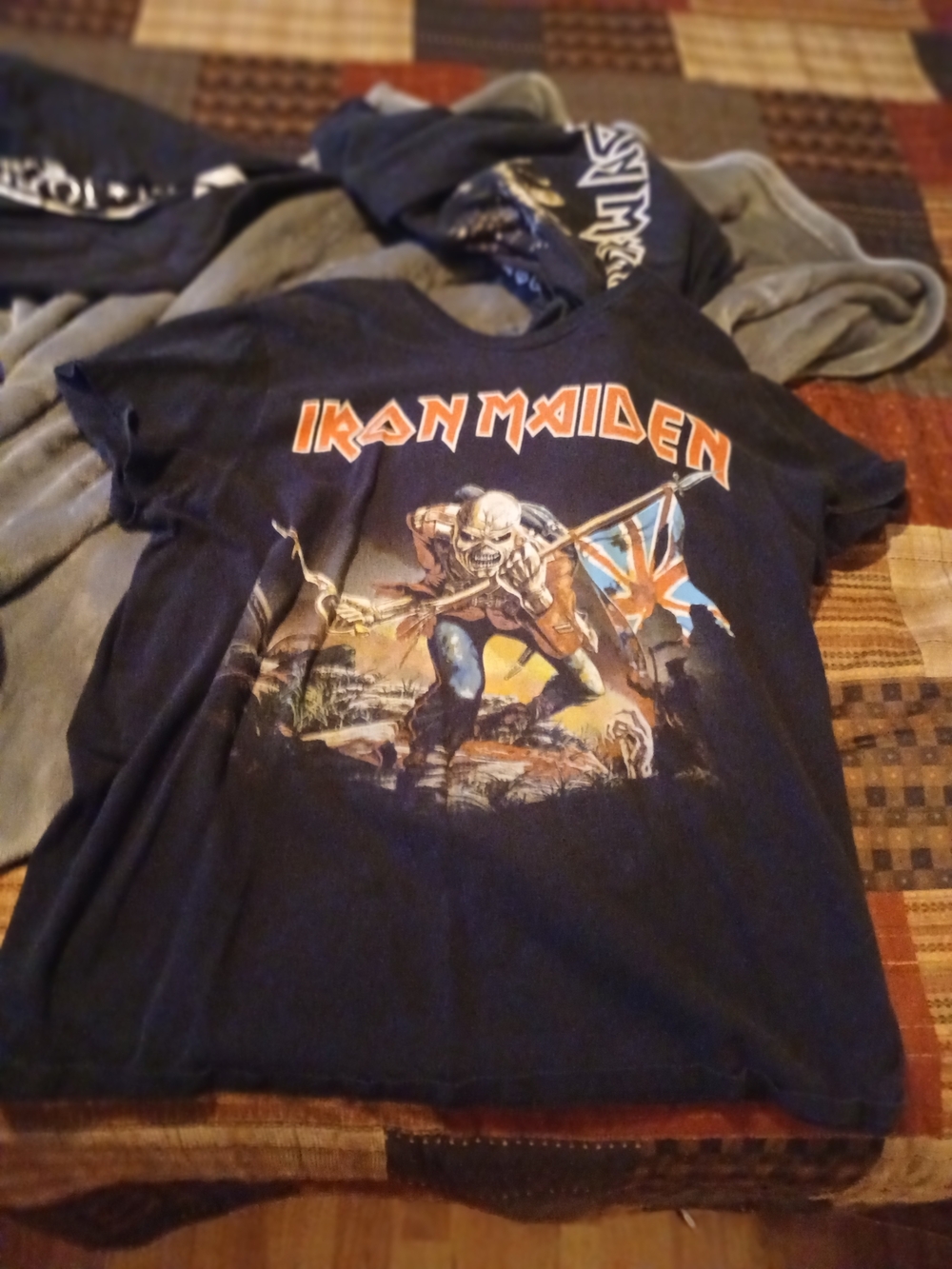 Iron Maiden Black Graphic Band Tee - Black